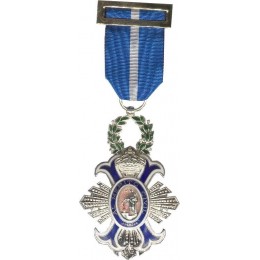 Medalla Cruz de la Orden del Merito Civil Plata