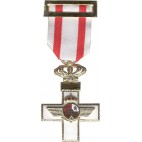 Cruz del Mérito Aeronáutico con distintivo blanco