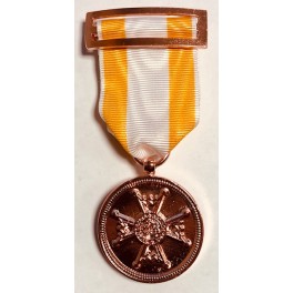Medalla de Bronce Dama orden Isabel la Católica